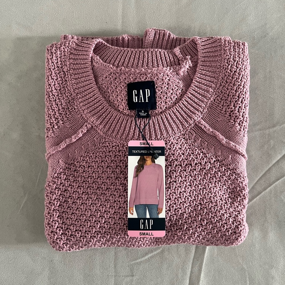 Gap Sweater NWT Pink